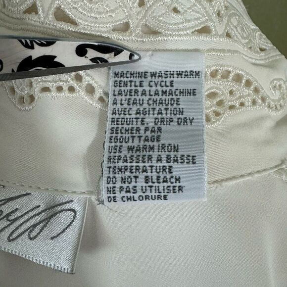 Vintage Lord & Taylor Women’s 4 Embroidered Lace Button Down Shirt Top Pearl - Picture 7 of 7